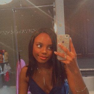 Meet your Posher, Victoria